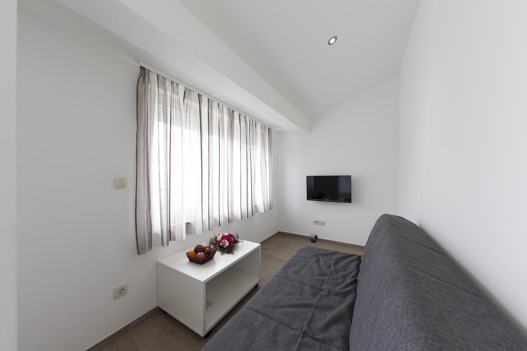 Apartments Villa Klara Baška Voda Kültér fotó